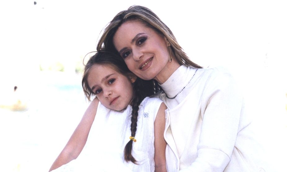 Δήμητρα Δουμένη: Η μικρή «Όλια» μεγάλωσε και είναι μια καλλονή – Δες την σήμερα