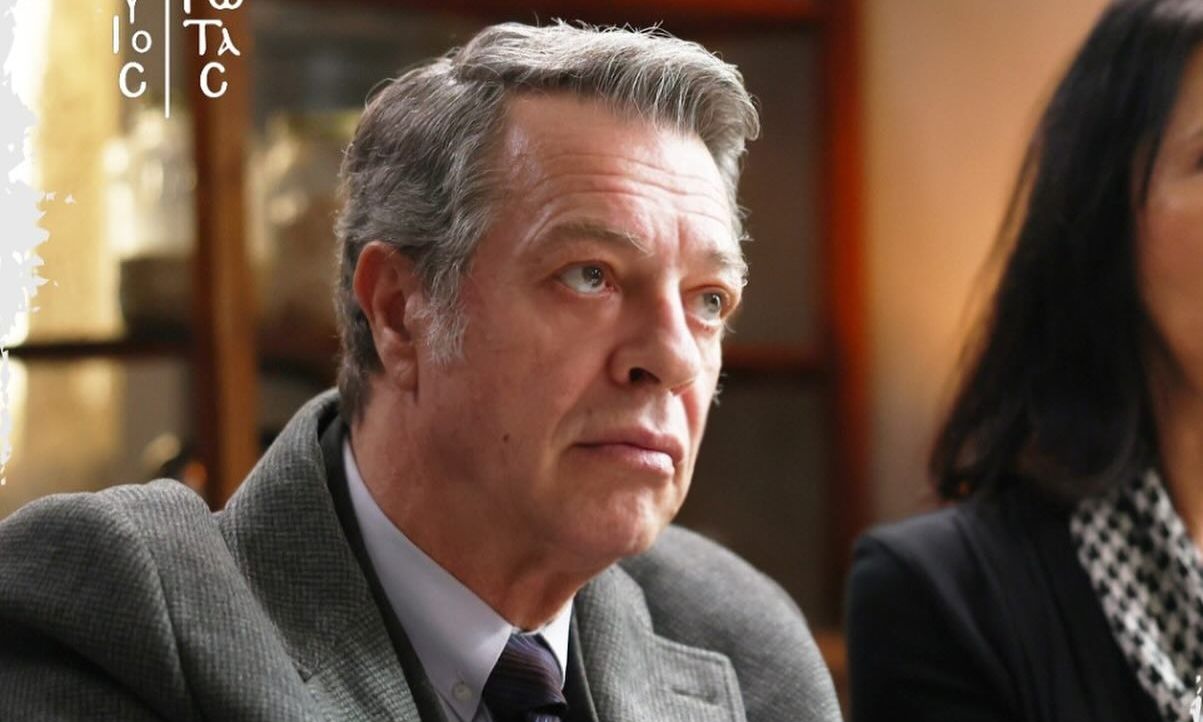 Άγιος έρωτας: Σπάνε στο ξύλο τον Κλεάνθη, τα χάνει όλα – Ο άγριος τσακωμός με τη Σμαρώ