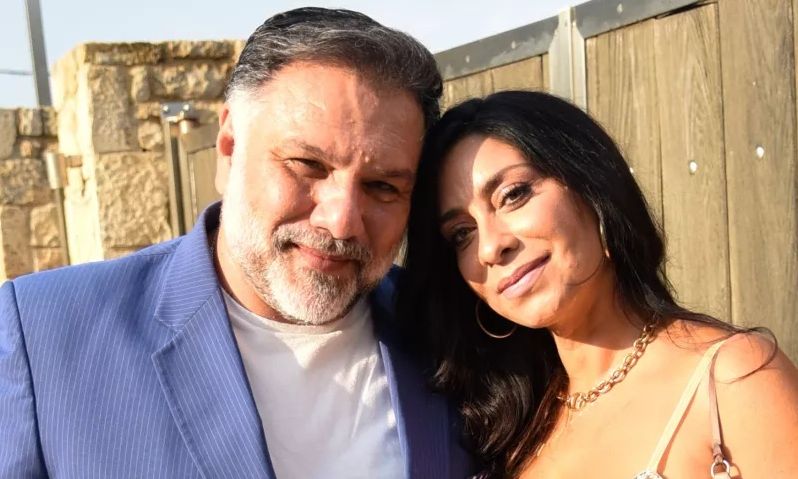 Αρναούτογλου–Αντωνίου: Σας βάζουμε μέσα στο εντυπωσιακό σπίτι τους στα βόρεια προάστια