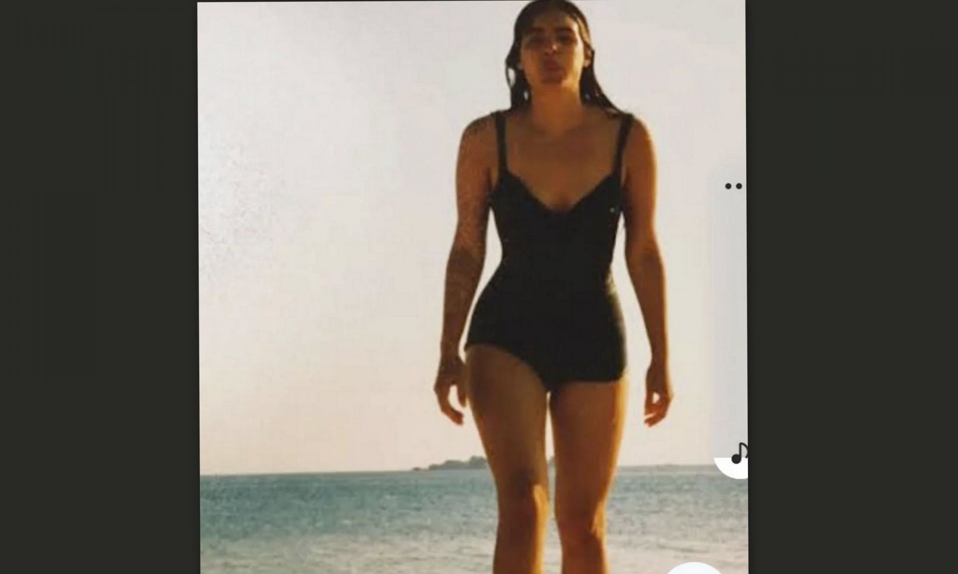 «Καλοκαίρι 19 χρονών. Παλιό μαγιό, αντηλιακό, καμία πίεση» –  Την αναγνωρίζετε;