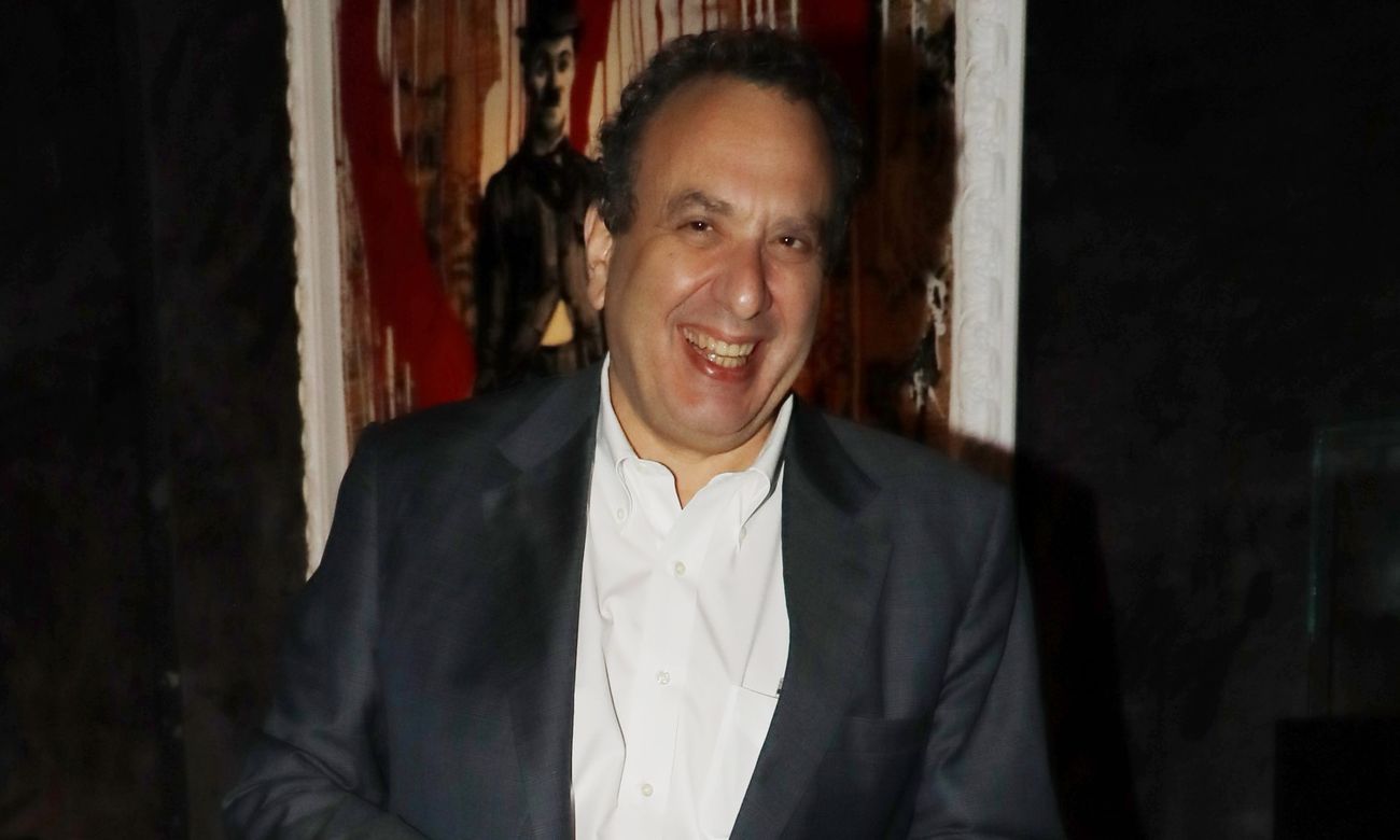 Από τη νομική στη λογοτεχνία: Η διαδρομή του Χρήστου Χωμενίδη μέχρι την ευρωπαϊκή διάκριση!