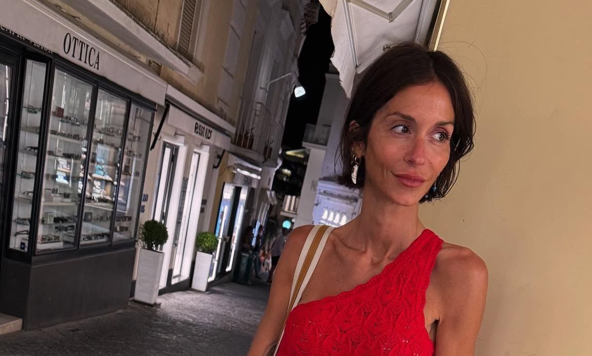 3 + 1 little black dresses εμπνευσμένα από τη Σοφία Καρβέλα – Για κάθε περίσταση του καλοκαιριού