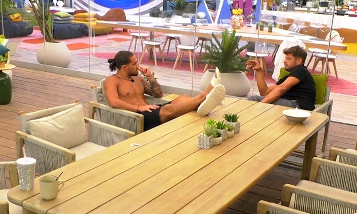 Big Brother: Όλοι χαρούμενοι και ο Ντεντόπουλος σκεπτικός