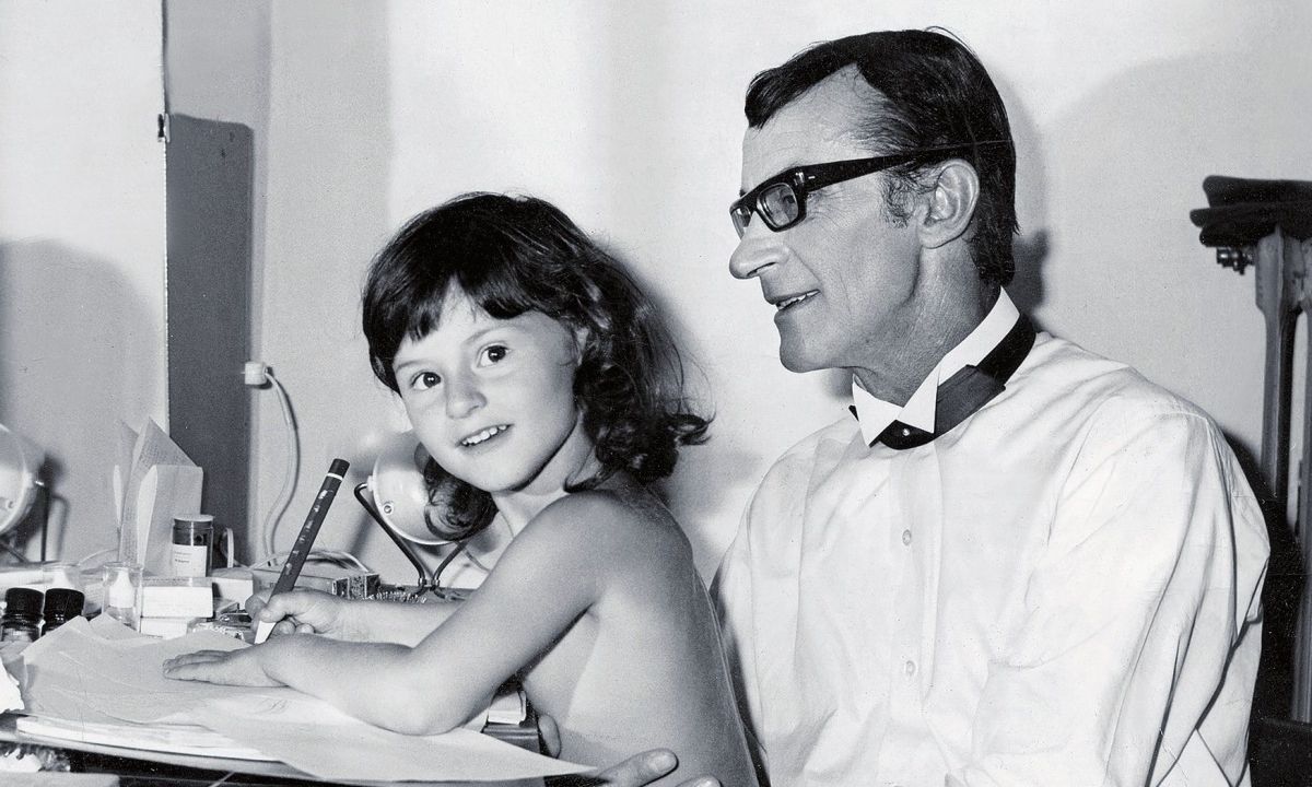 Ντίνος Πικροδημήτρης: Αυτός είναι ο εγγονός του Ντίνου Ηλιόπουλου & είχε παίξει στις... Ψυχοκόρες!