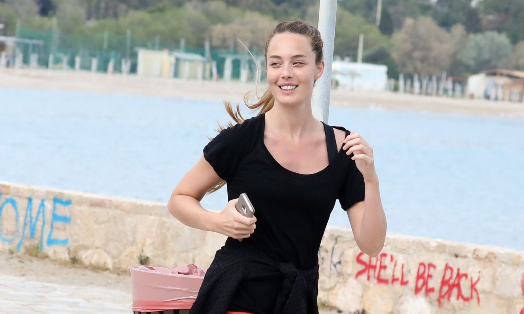 Το καλοκαίρι της Αντωνίας Καλλιμούκου: Μαμά για πρώτη φορά και πιο εντυπωσιακή από ποτέ!