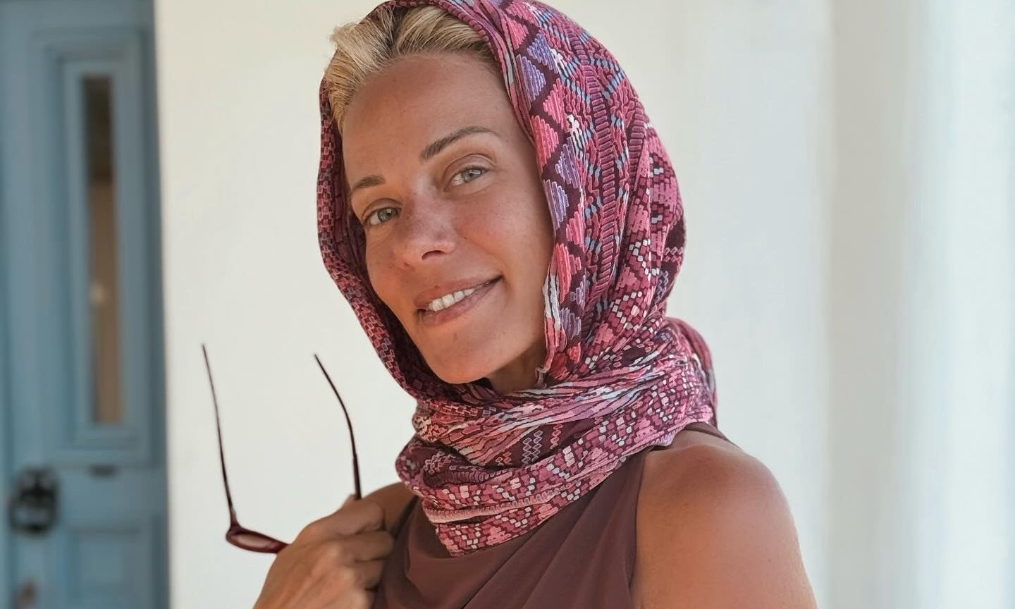 Ζέτα Μακρυπούλια: Αποθεώθηκε για τις πιο natural φωτογραφίες της – «Άβαφη! Τι πρόσωπο - Καρυάτιδα»!