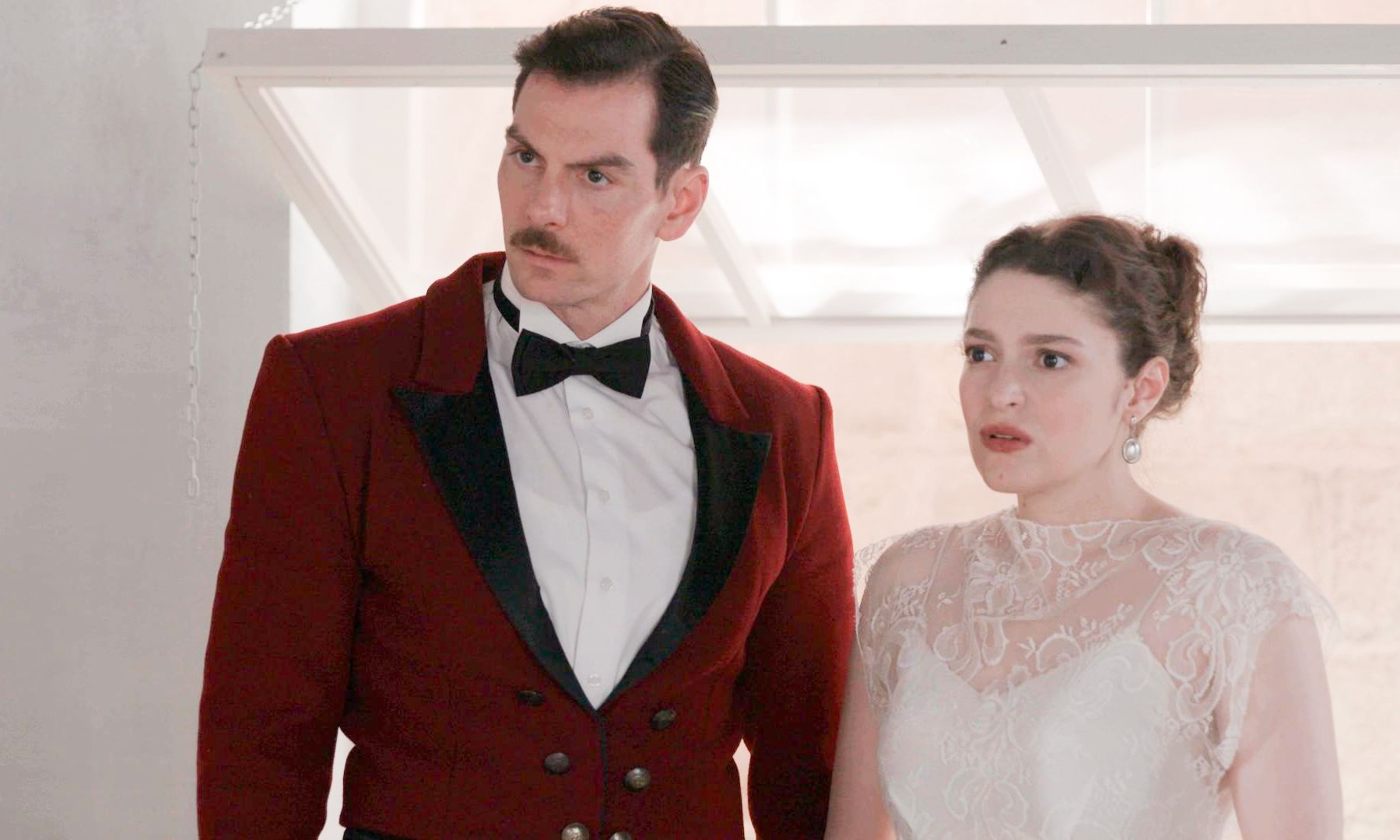 Grand Hotel: Θρήνος στην κηδεία του Πέτρου – Τραγική φιγούρα η Αλίκη