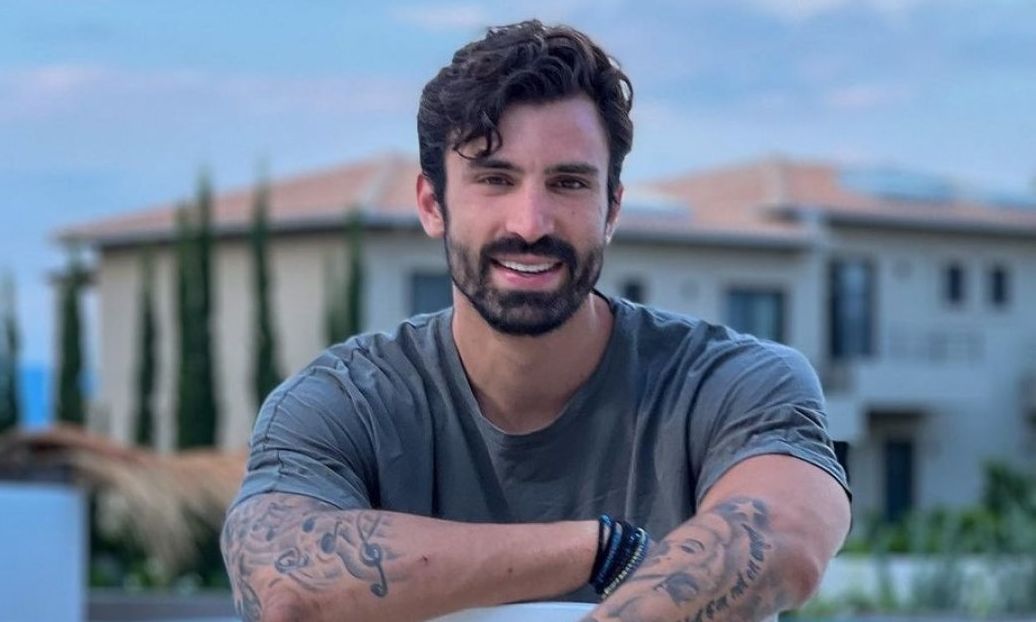 Ηλίας Γκότσης: Η ηλικία, το Survivor, η κούκλα σύντροφος και το Tik Tok