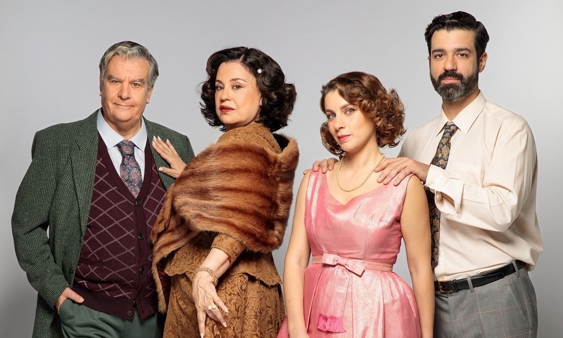 Το σπίτι δίπλα στο ποτάμι: Η υπόθεση, οι ρόλοι, οι έρωτες, τα πάθη και τα μυστικά