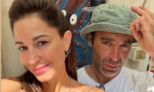 Κατερίνα Παπουτσάκη: Στη Σητεία με τον σύντροφό της, Θάνο - Οι φώτο από τη ρομαντική βραδιά τους