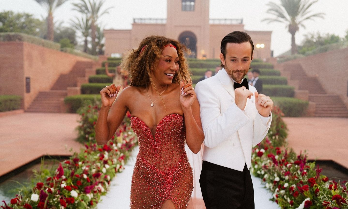 Mel B: Δεύτερος γάμος στο Μαρόκο με κόκκινο φόρεμα, έναν μήνα μετά τον θρησκευτικό στο Λονδίνο