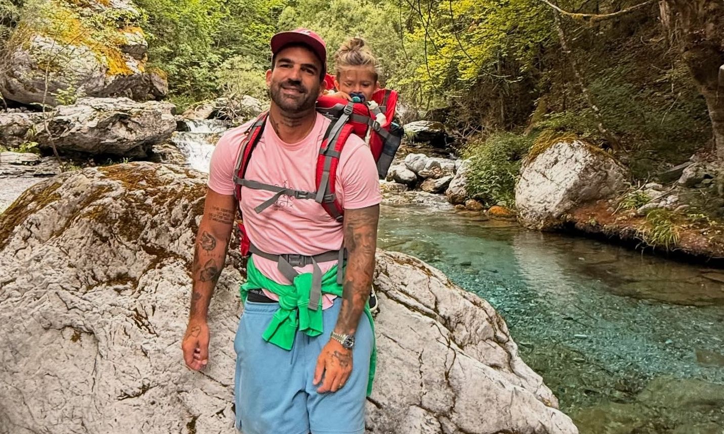 Δημήτρης Αλεξάνδρου: Τα νέα στιγμιότυπα από την εξόρμηση στον Όλυμπο με τον γιο του, Πάρη