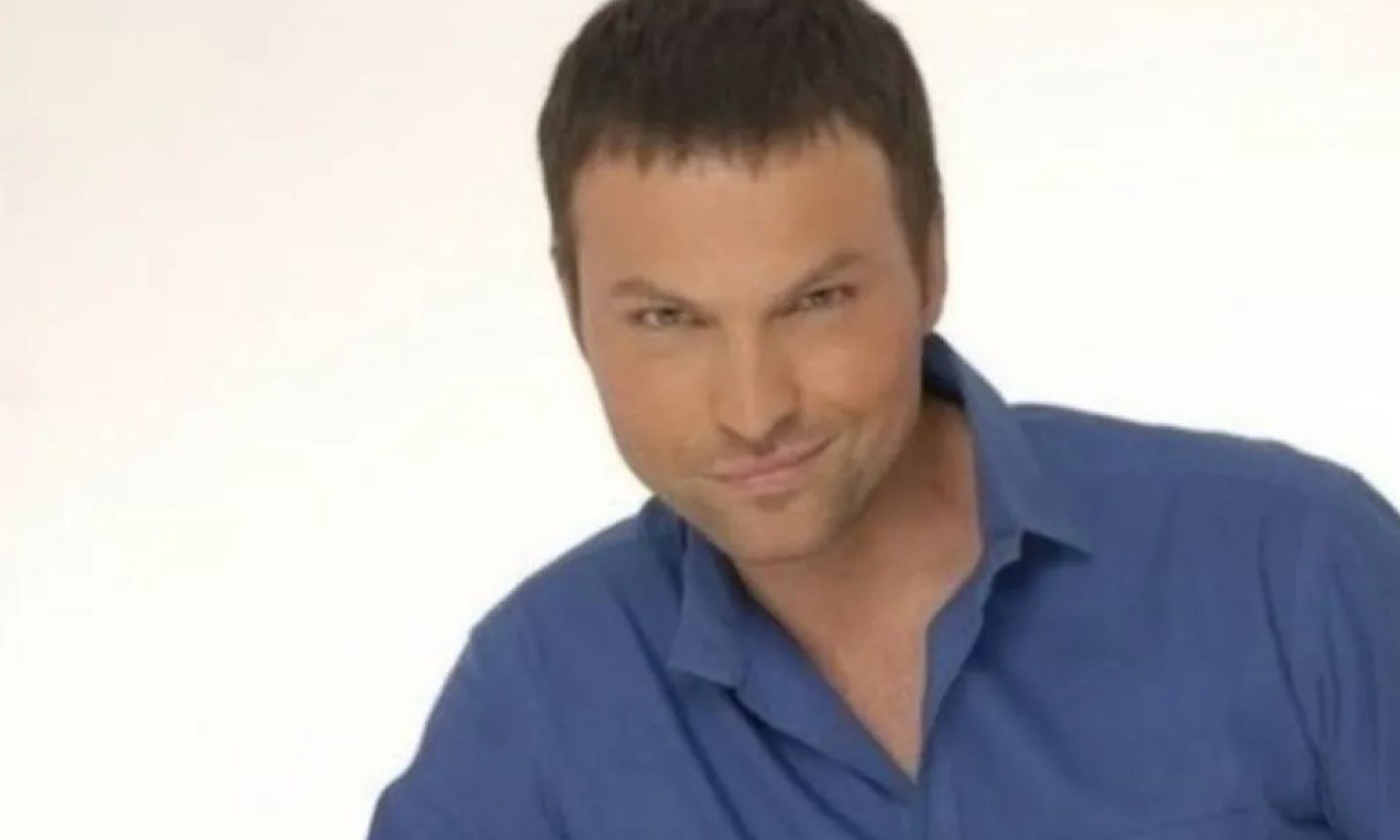 Θυμάσαι τον Χρήστο Γιάνναρη; Ο γόης των ‘00s μεγάλωσε... και του πάει πολύ!