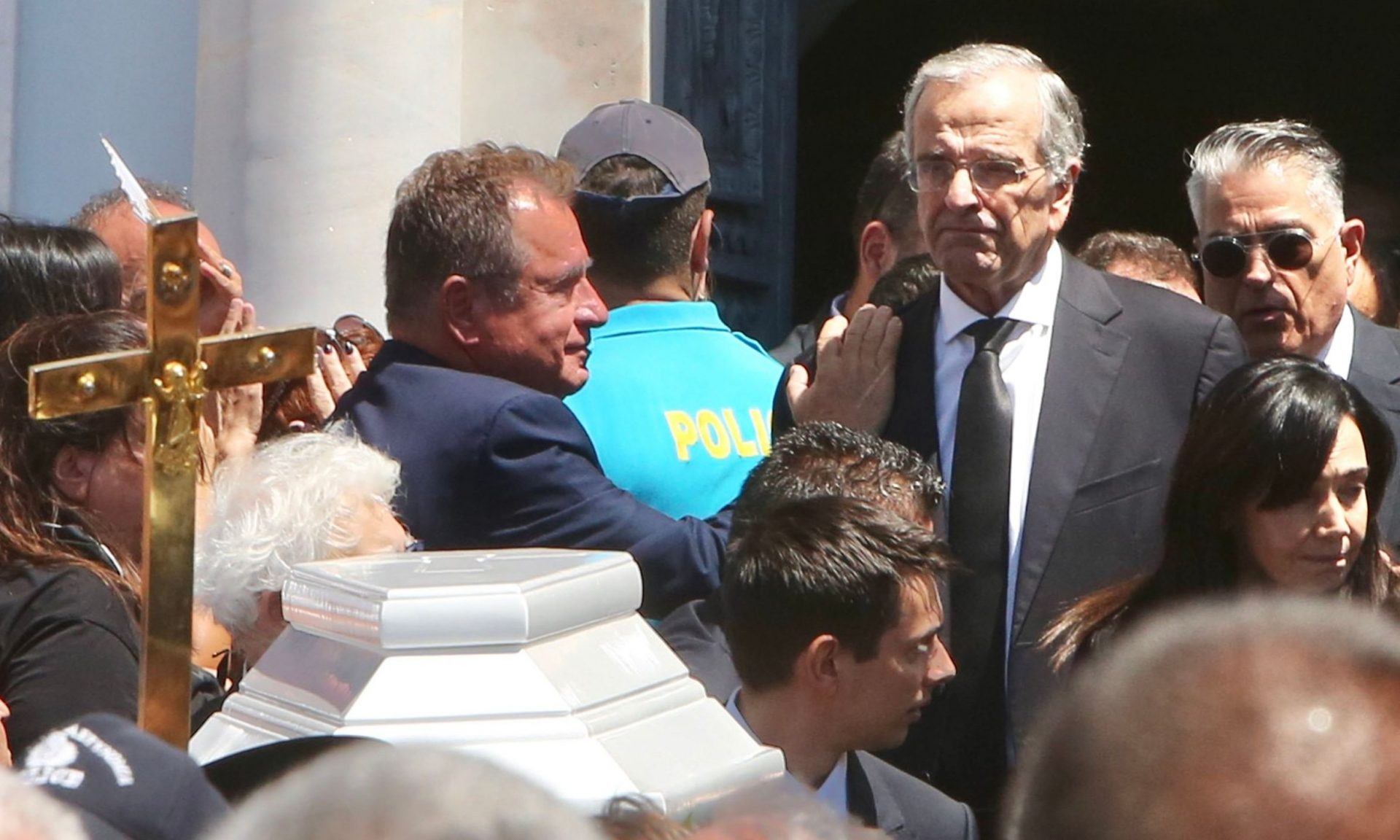 Κηδεία Λένας Σαμαρά: Ο επικήδειος του Αντώνη Σαμαρά:«Τι να πει ένας πατέρας που χάνει το παιδί του;»