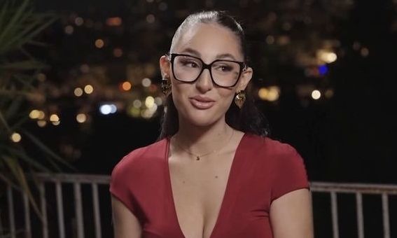 Klavdia: Έκανε browlift; Η φωτό χωρίς γυαλιά και χωρίς ίχνος μακιγιάζ! Και είναι μία κούκλα!