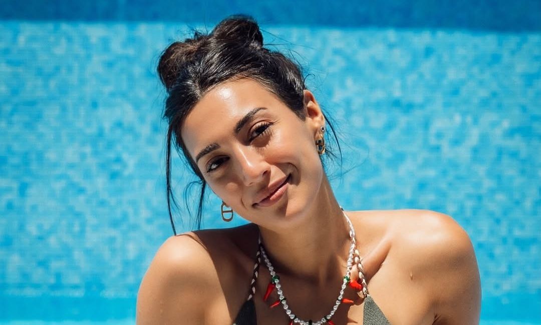 Ευγενία Σαμαρά: Βουτιές σε ορμητικό ποτάμι στον Καναδά – «Ζω τη ζωούλα μου»!