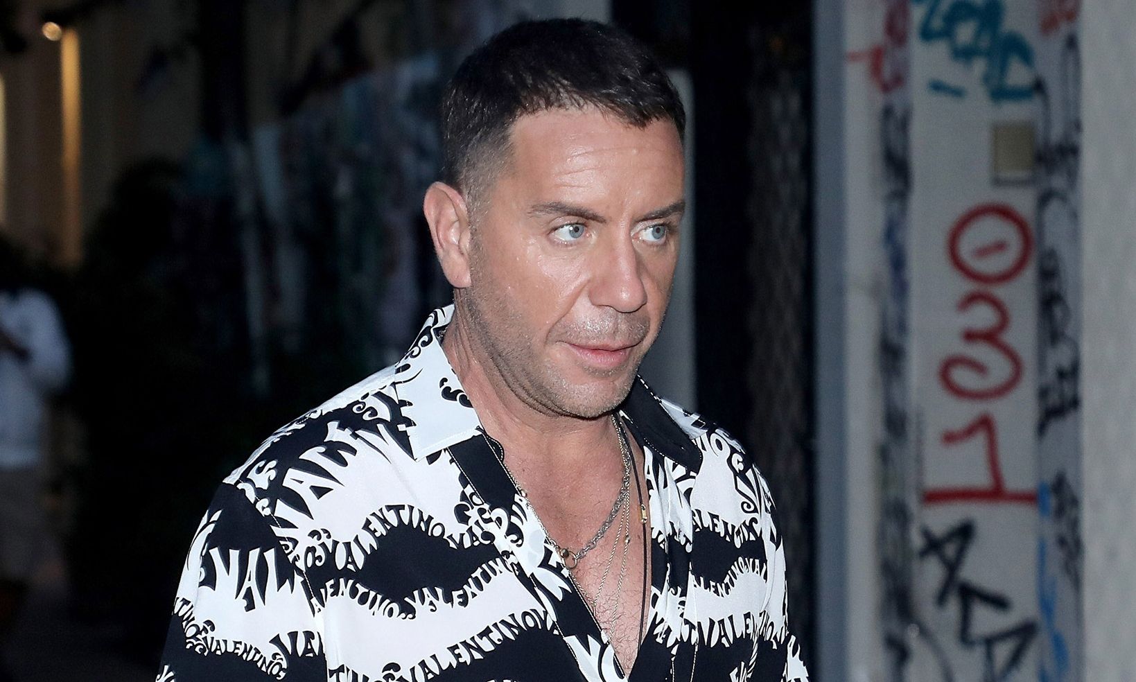 Η ελληνική σόουμπιζ «μία γροθιά» για τον Μαζωνάκη! «Με τον Γιώργο» λένε και τον στηρίζουν δημόσια!