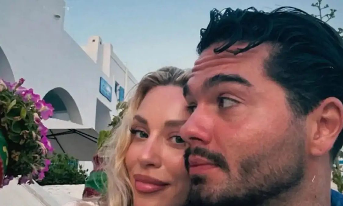 Ο Μάστορας δήλωσε έτοιμος να γίνει μπαμπάς & η Καλληφώνη έπιασε νυφική ανθοδέσμη! Το πάνε για γάμο;