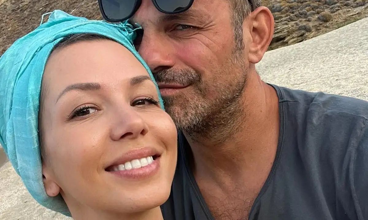 Αλεξάνδρα Νικολαΐδου: Έφυγε από τη ζωή η σύντροφος του Ντέμη Νικολαΐδη