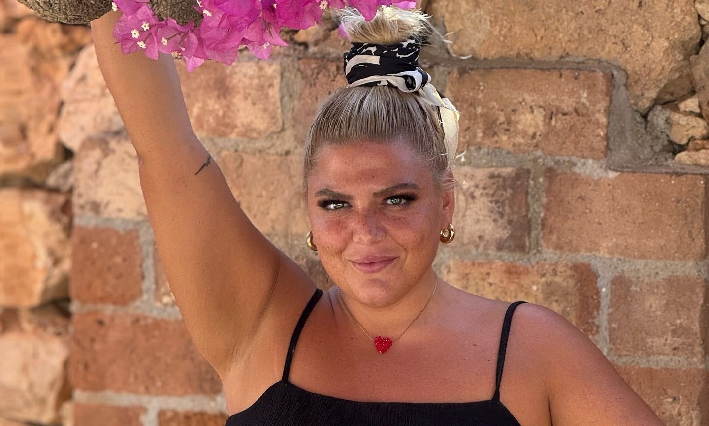 Μπάρκα: Η πιο τολμηρή φωτό του φετινού καλοκαιριού της είναι αυτή και undercover όλοι έχουμε μια