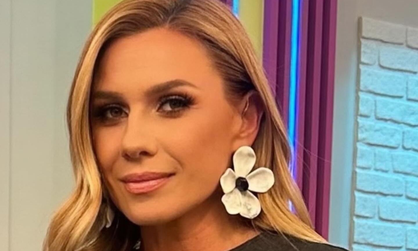 Σοκάρει η Καραβάτου: «Οι φώτο έφτασαν σε κινητό γνωστού μου-Έβαλαν το κεφάλι μου σε σώματα που…»