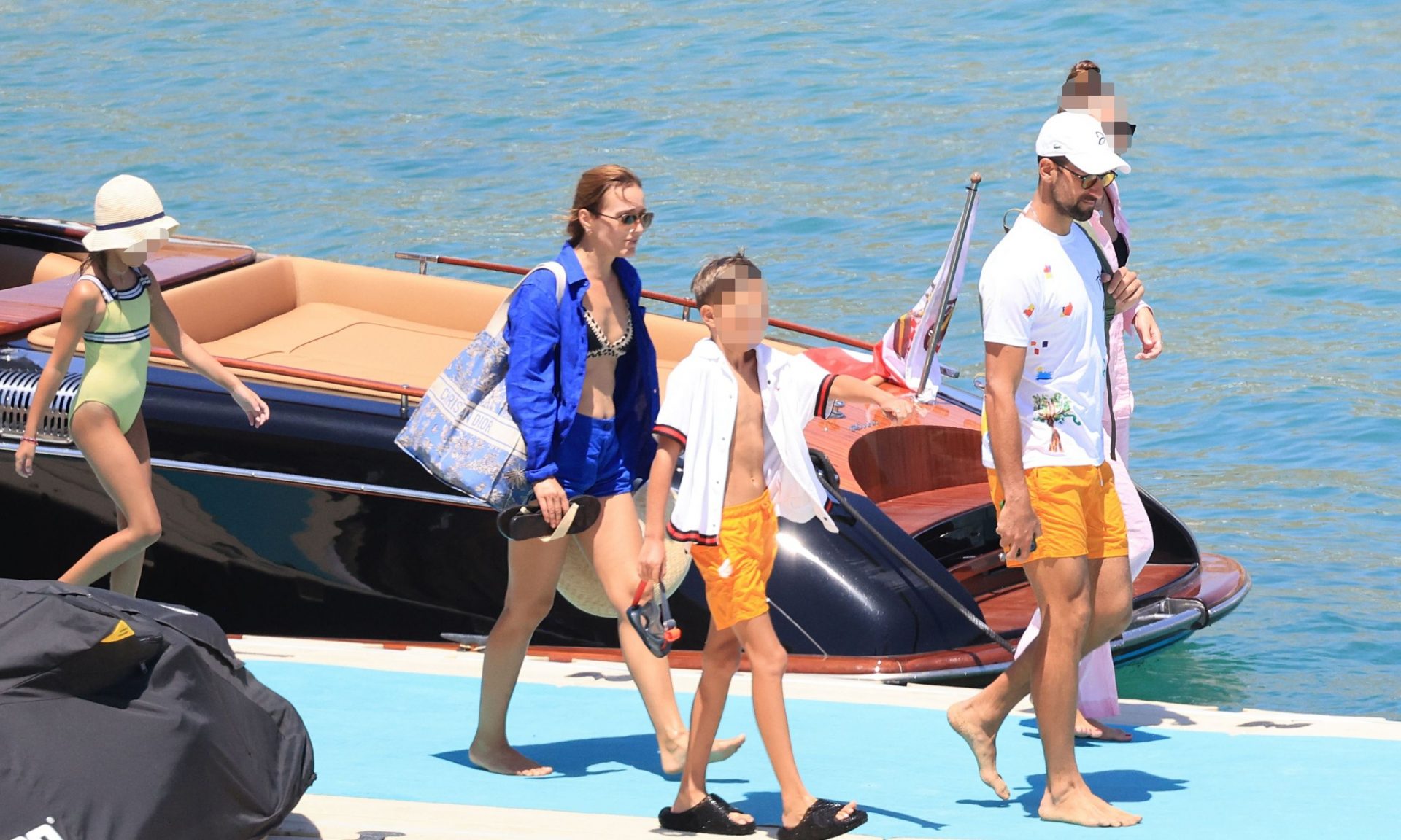 Νόβακ Τζόκοβιτς: Ο διάσημος τενίστας στην Μύκονο με την οικογένεια - Οι βουτιές και το σκάφος