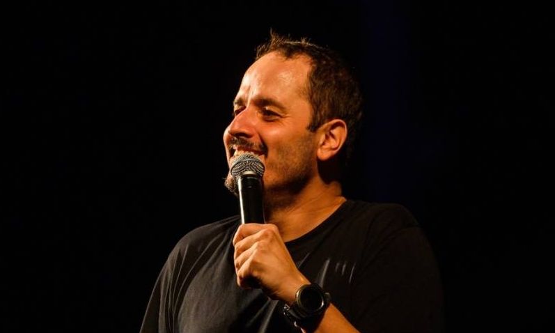 Έξαλλος ο Αλέξανδρος Τσουβέλας: «Είναι κατάπτυστο! Από αυτό που κάνω ζουν πολλοί άνθρωποι...»