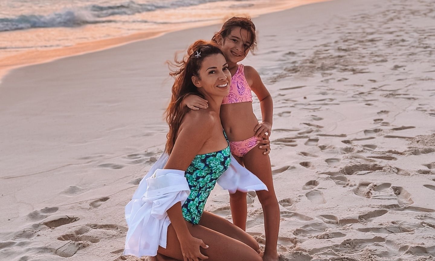 Η Μελίτα Παύλου γιορτάζει τα γενέθλιά της και η μαμά της, Ελένη Χατζίδου συγκινεί με ένα βίντεο