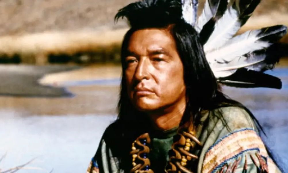 Γκράχαμ Γκριν: Έφυγε από τη ζωή ο «Kicking Bird» από την ταινία «Χορεύοντας με τους Λύκους»