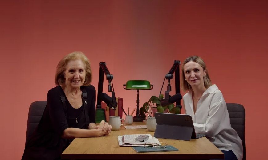 Κάρμεν Ρουγγέρη: «Δεν ήθελα η κηδεία του άντρα μου να γίνει σόου - Ήθελα να είμαστε μόνοι μας»