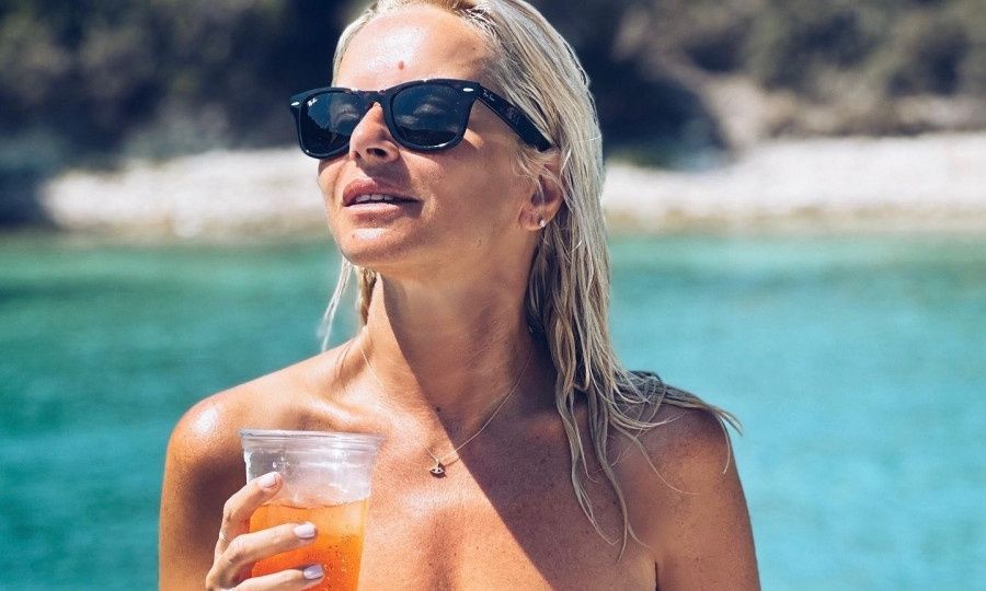 Μαρία Μπεκατώρου: H νέα της εξόρμηση στα Αυλάκια – «Μ’ ένα τραγούδι του δρόμου να ’ρθείς όνειρο μου…