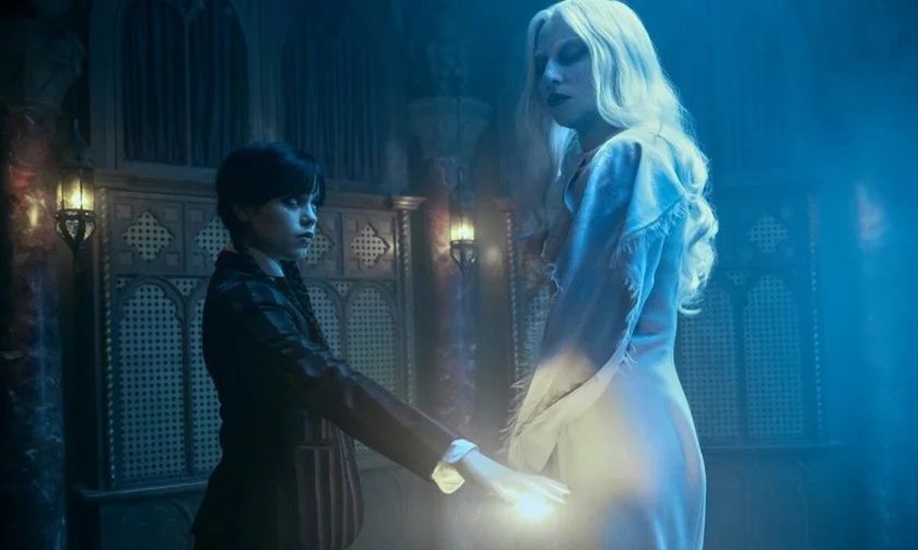 Η Lady Gaga εισβάλλει στη Wednesday – Η εμφάνιση–έκπληξη που έγινε viral στο Netflix!