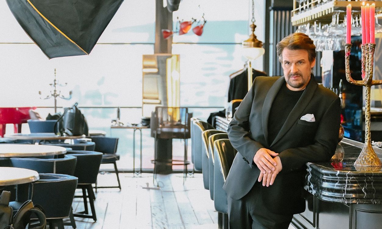 Στην Κύπρο από Οκτώβρη ο Πάνος Κιάμος! Όλες οι λεπτομέρειες και στιγμιότυπα από τη φωτογράφηση