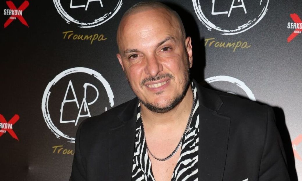 Ξέσπασε ο Άκης Δείξιμος για τη συναυλία για τον Μπιθικώτση: «Ντροπή! Δέχτηκα τηλεφώνημα ότι...»