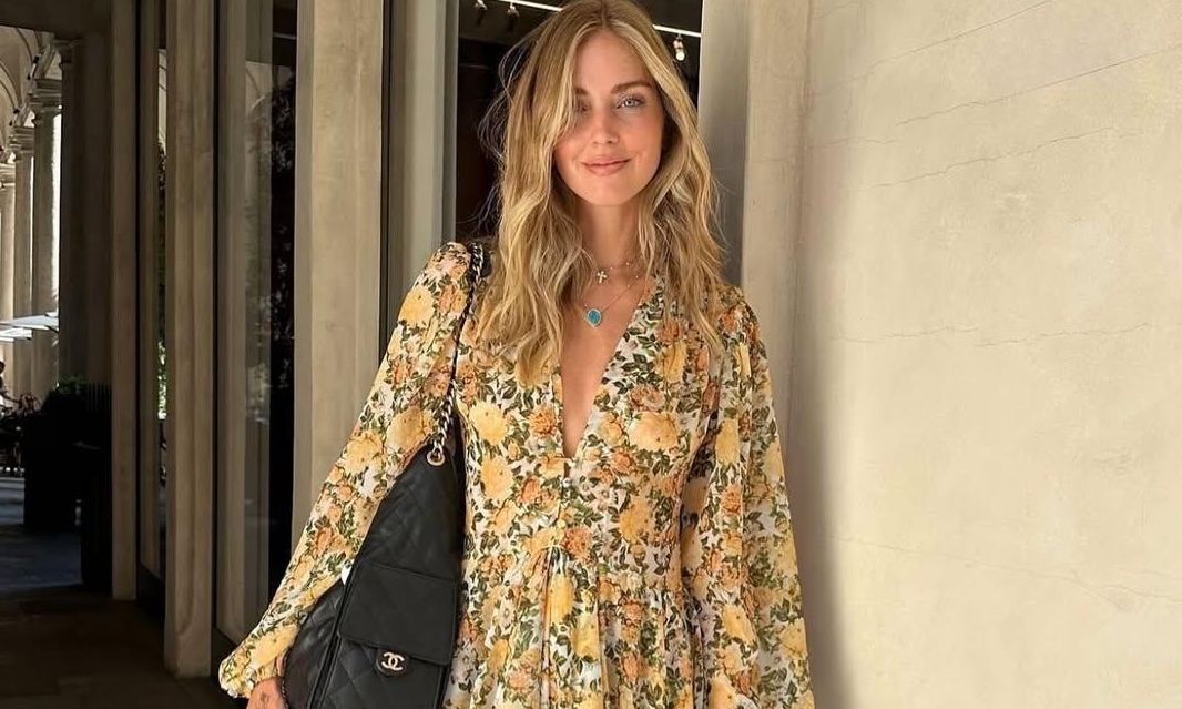 Η Κιάρα Φεράνι με φόρεμα Βάσιας Κωσταρά - Κομψό και ιδανικό για το φθινόπωρο