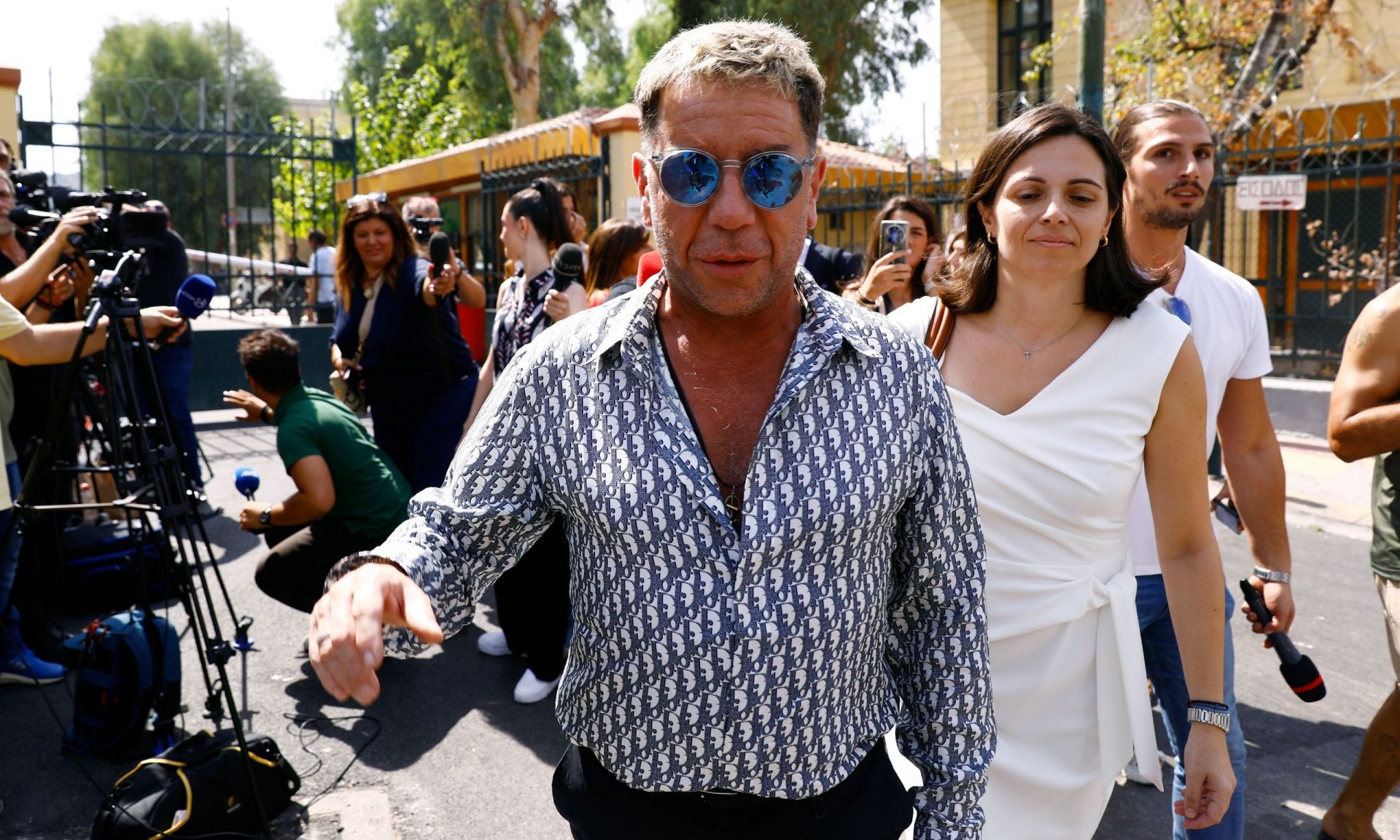 Στα δικαστήρια ο Μαζωνάκης - Η μήνυση κατά της οικογένειάς του και οι δηλώσεις