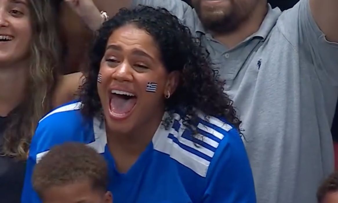 Γιάννης Αντετοκούνμπο: Η Μαράια και τα παιδιά του ξεσηκώθηκαν στις κερκίδες μετά το καλάθι του!