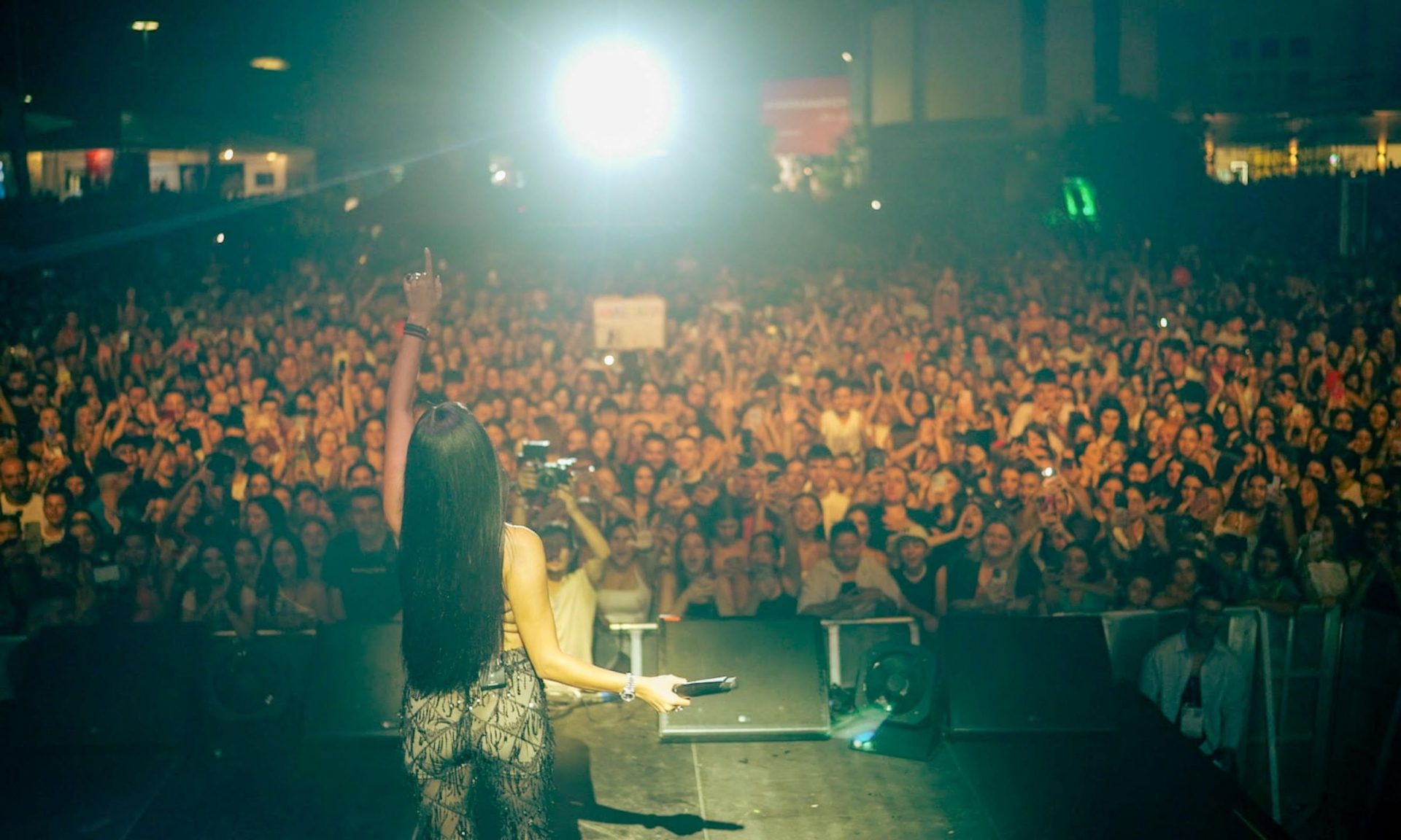 Αναστασία: Χιλιάδες κόσμου στη ΔΕΘ για τη συναυλία της - Το μοναδικό πρότζεκτ που ετοιμάζει