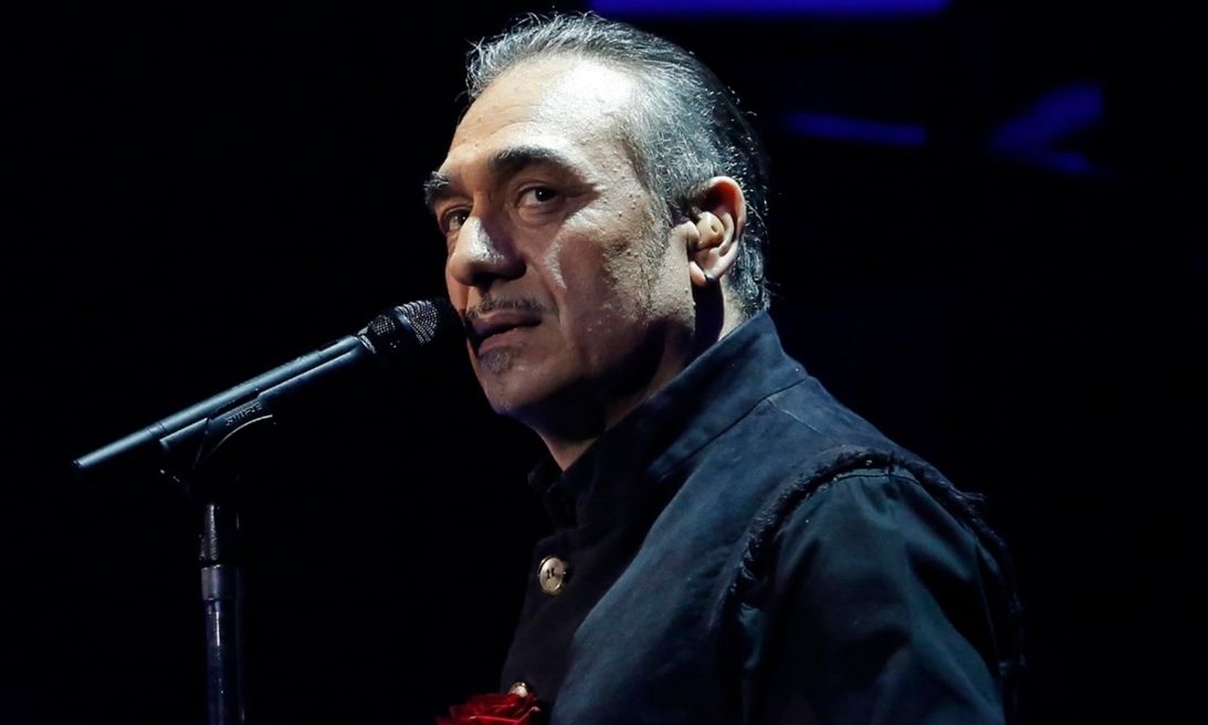 Σφακιανάκης:Το αναληθές δημοσίευμα,το πρόβλημα υγείας της γυναίκας του & η αποκάλυψη για την κόρη