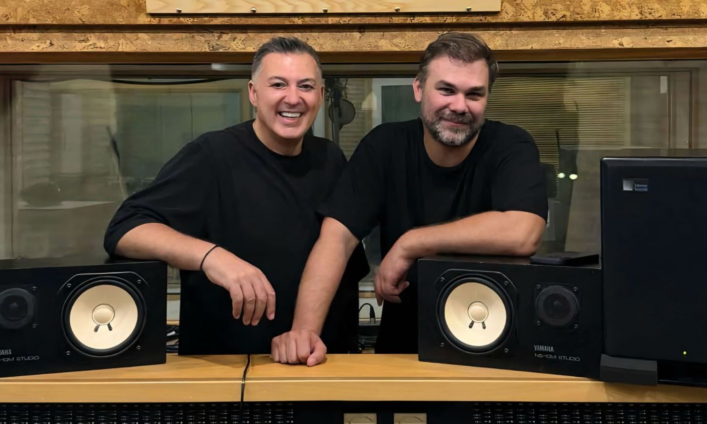 Γιώργος Σαμπάνης – Νίκος Μακρόπουλος: Μαζί στο στούντιο πριν τη συνύπαρξή τους στον Βοτανικό