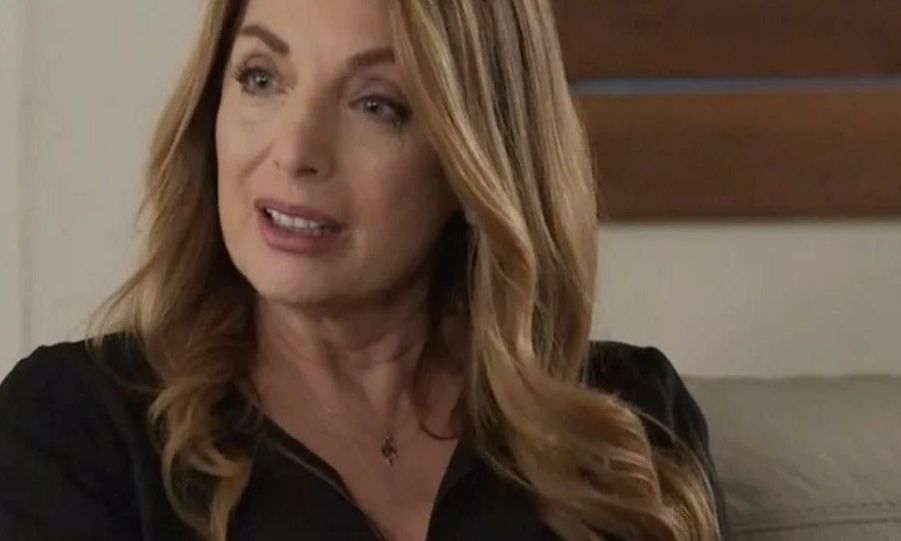 Γη της Ελιάς: Πρόταση – «βόμβα» στην Αθηνά – Φεύγει με τον Ανδρέα για Βρυξέλλες