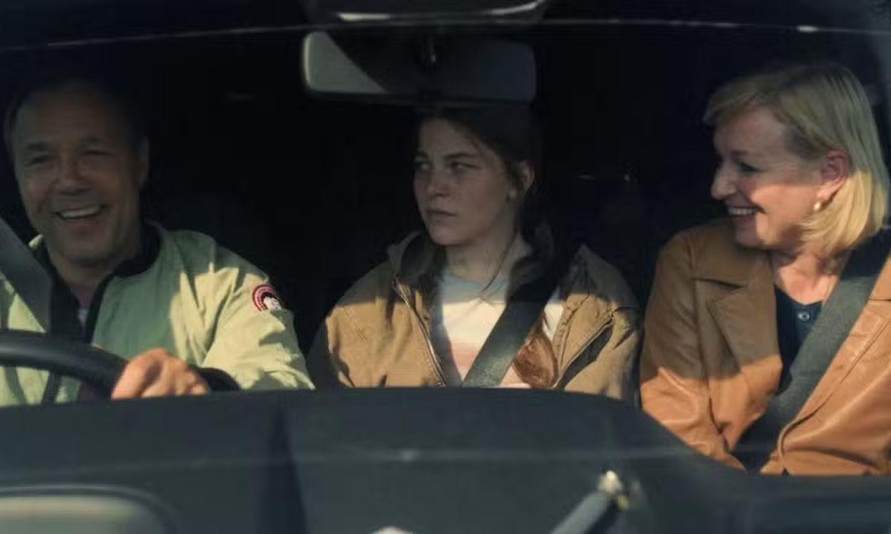 Adolescence-Μετά τον θρίαμβο στα Emmys, το ανατρεπτικό crime drama του Netflix επιστρέφει στο Top 10