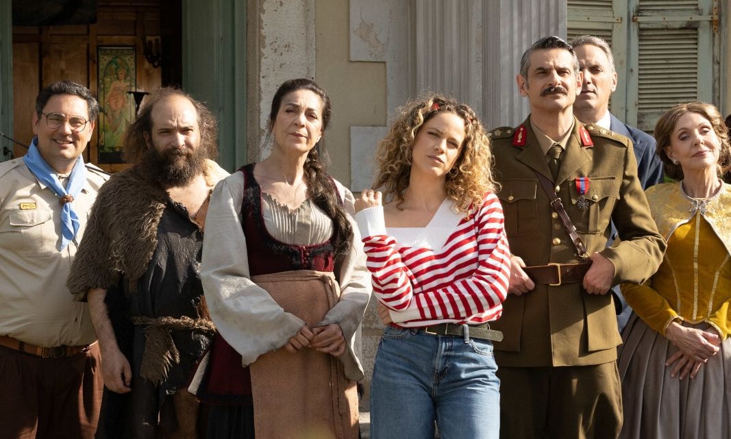 Τα Φαντάσματα: Μαρίνα και Χάρης μετακομίζουν στο στοιχειωμένοι αρχοντικό