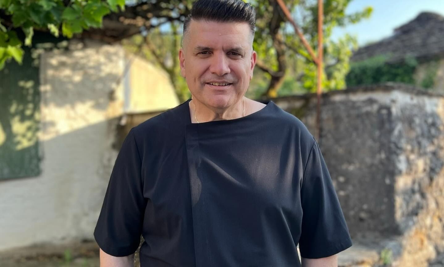 Γιάννης Καψάλης: Οι τρυφερές αναρτήσεις για τα παιδιά του και το sold out summer tour