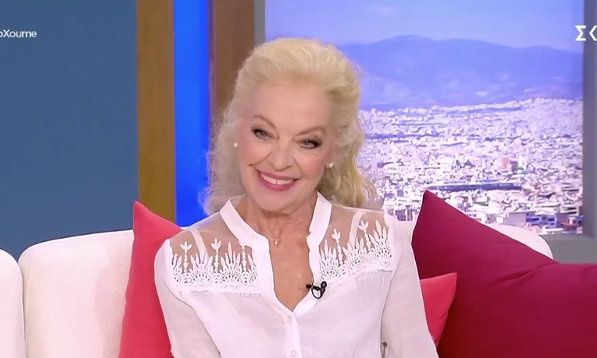 Μαρία Αλιφέρη: Είμαστε γύρω από τον αφαλό μας πια οι άνθρωποι. Εγώ το βρίσκω εγκληματικό