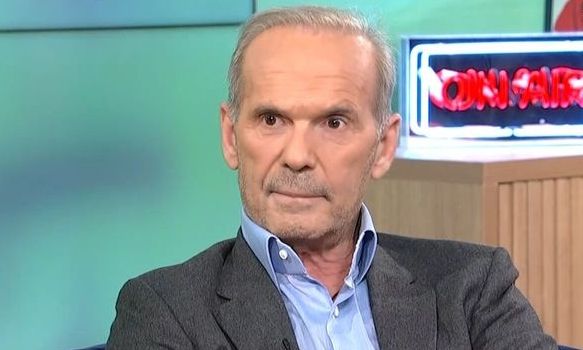 Πέτρος Κωστόπουλος-Μίλησε πρώτη φορά για την απώλεια του αδελφού του: «Η μάνα μου δεν επανήλθε ποτέ»