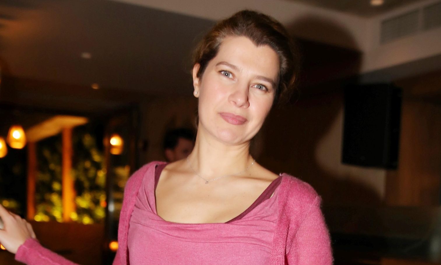 Βίκυ Μαραγκάκη: Σπάνια δημόσια εμφάνιση για την κούκλα ηθοποιό – Πώς είναι σήμερα