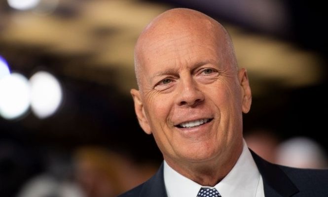 Μπρους Γουίλις: «Ποτέ δεν θα πίστευα ότι ήταν σύμπτωμα» - Το πρώτο «αθόρυβο» σύμπτωμα της άνοιας