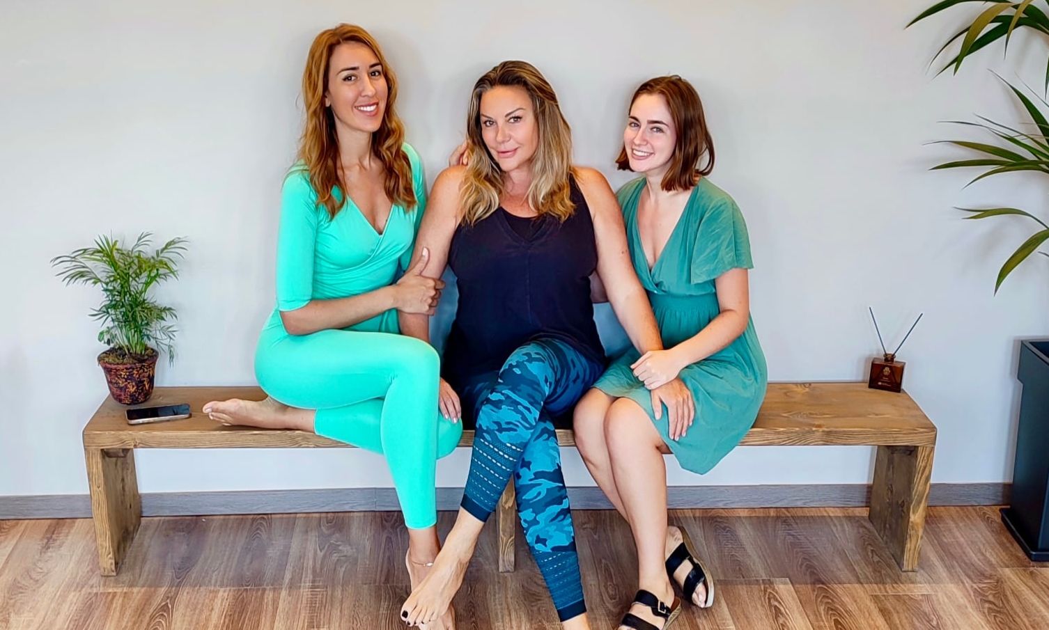 Άγιος Έρωτας: Μακρή-Γεωργακοπούλου: Άφησαν τα γυρίσματα & σάλπαραν για Νάξο-Η συνάντηση με Κανονίδου