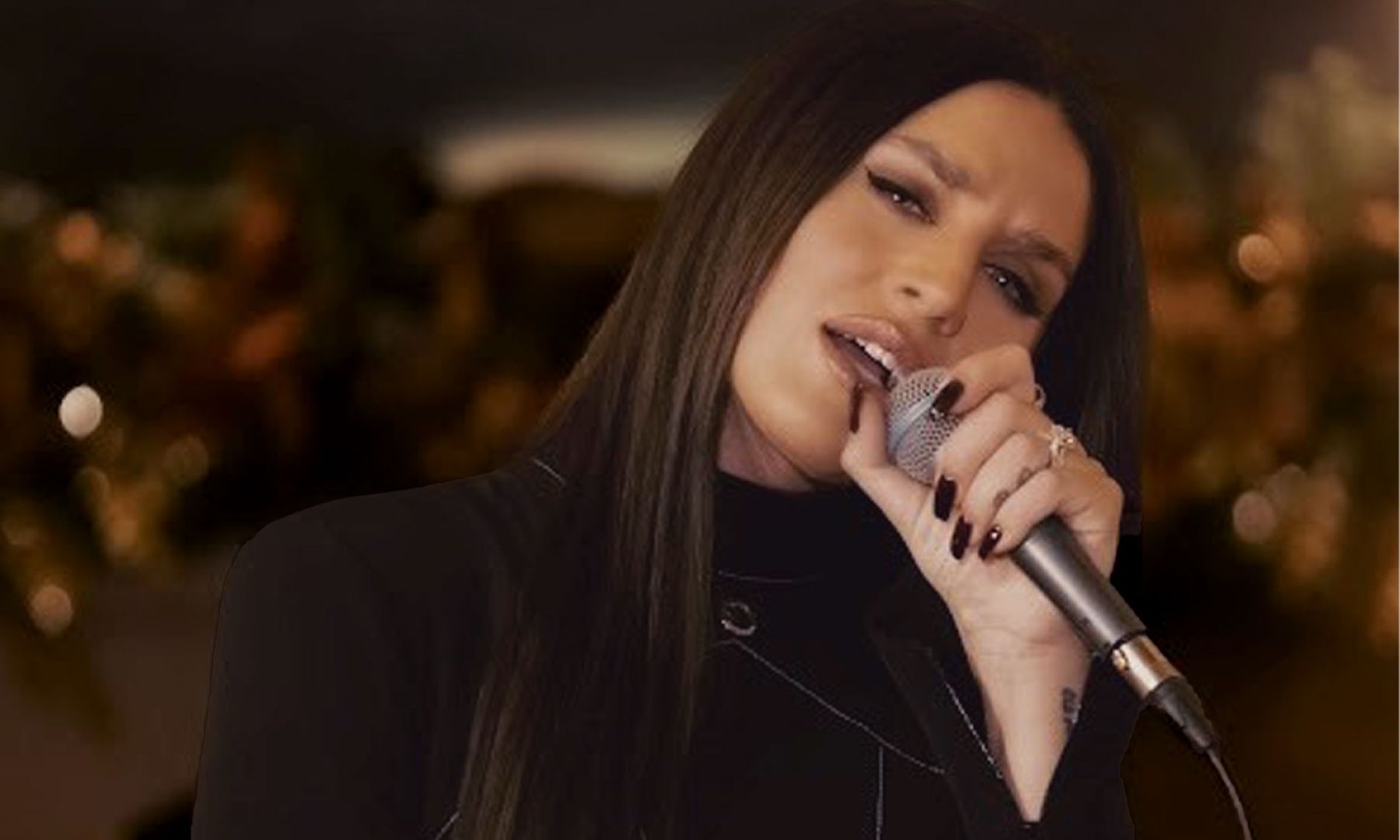 Καλλιμάνη: «Έχουν γίνει διάφορα σκηνικά με τα γαρύφαλλα - Δεν θέλω να μου τα ρίχνουν στο πρόσωπο»